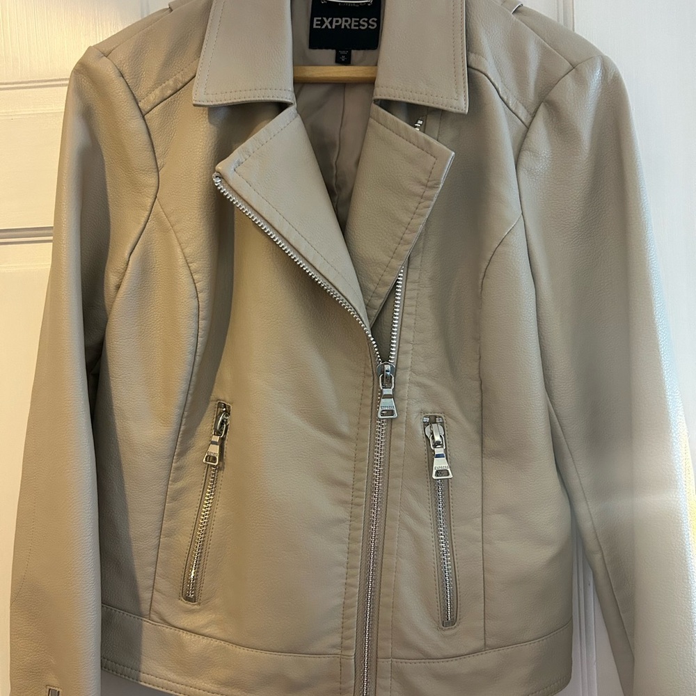 Express Ladies Moto Bomber Jacket Never Worn Medium